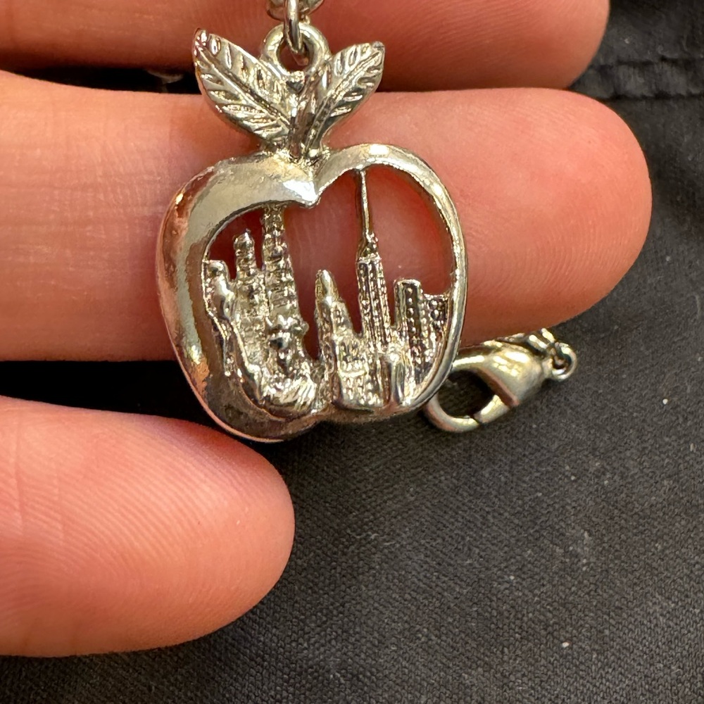 New York Apple Charm Bracelet
